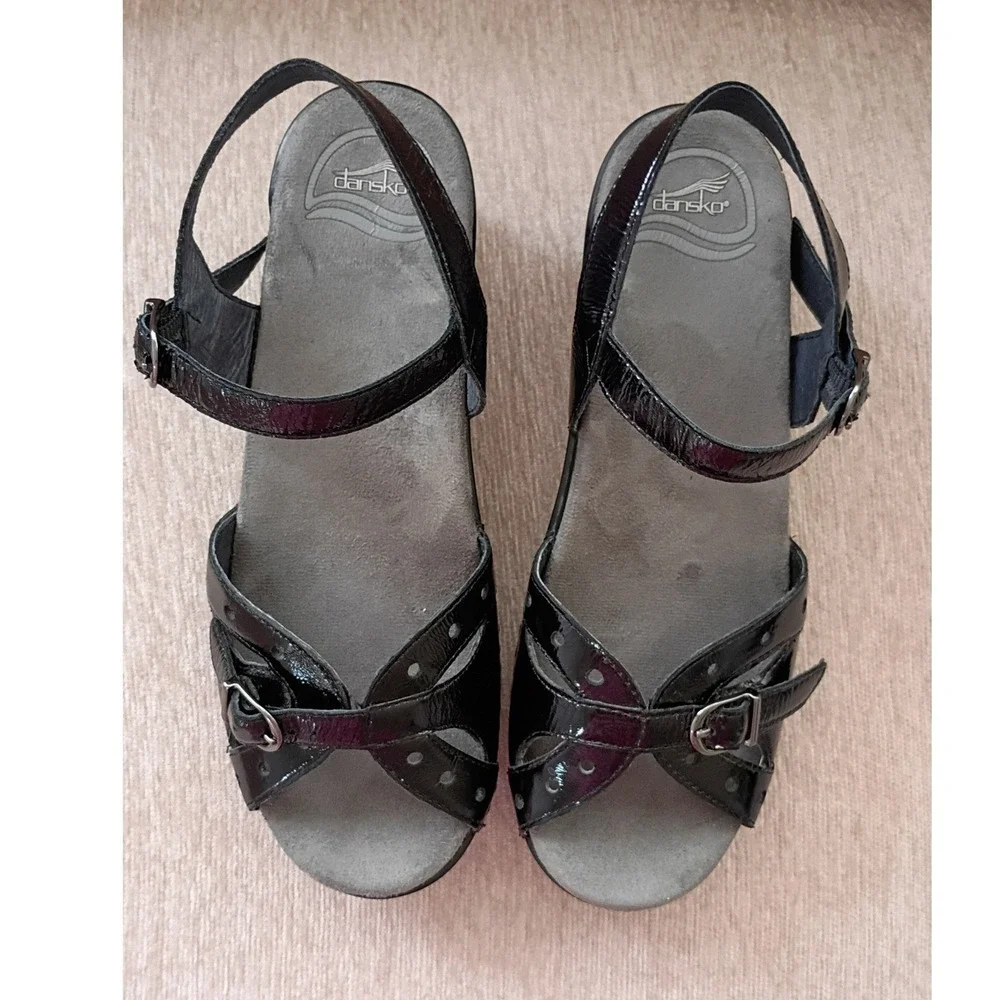 Dansko women Black Leather Sissy Wedge Sandal Platform Buckle Strap 39(US 8.5-9)